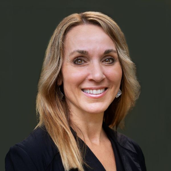 Cindy Cluett